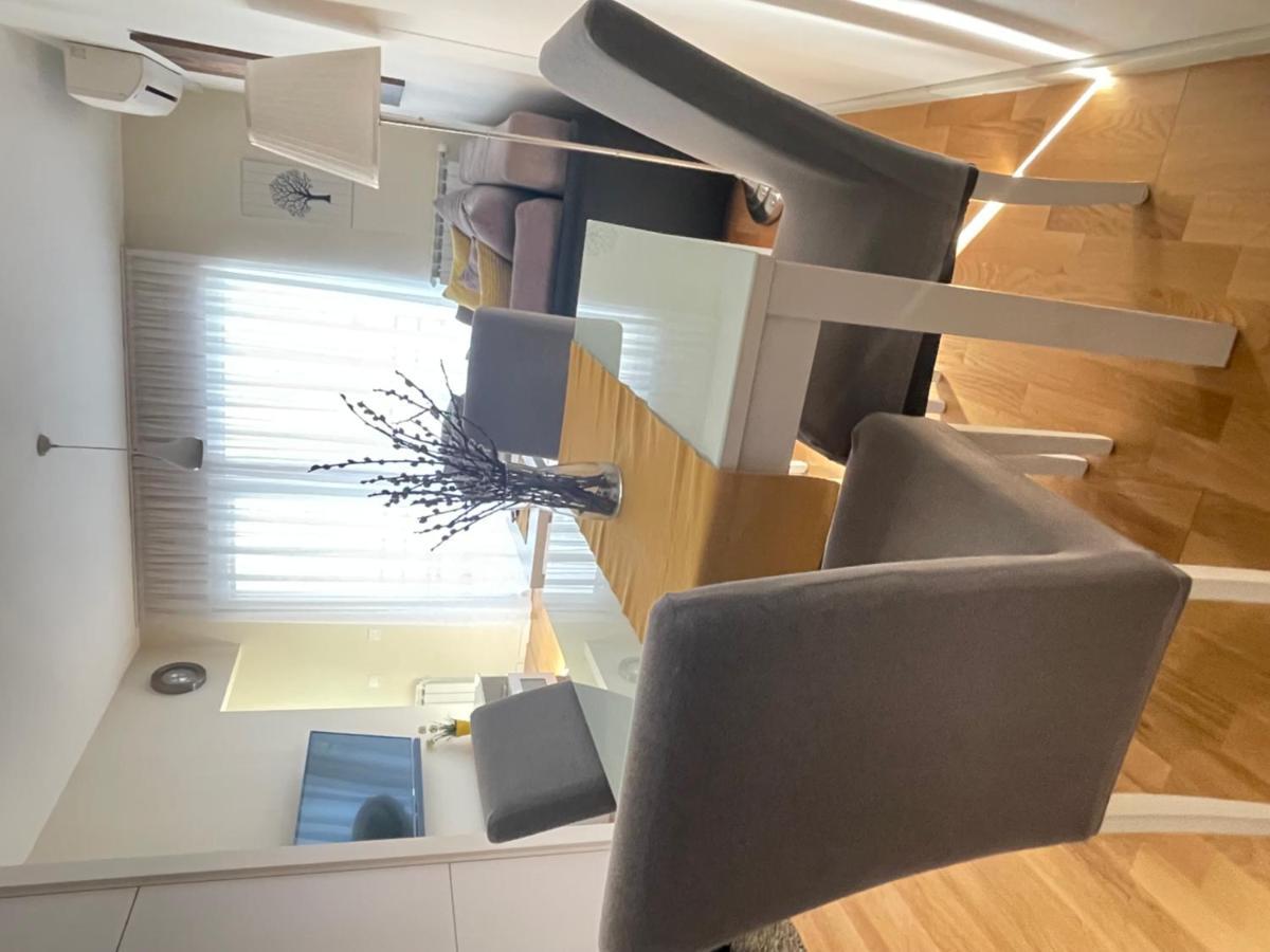 Apartment Sola Загреб Экстерьер фото