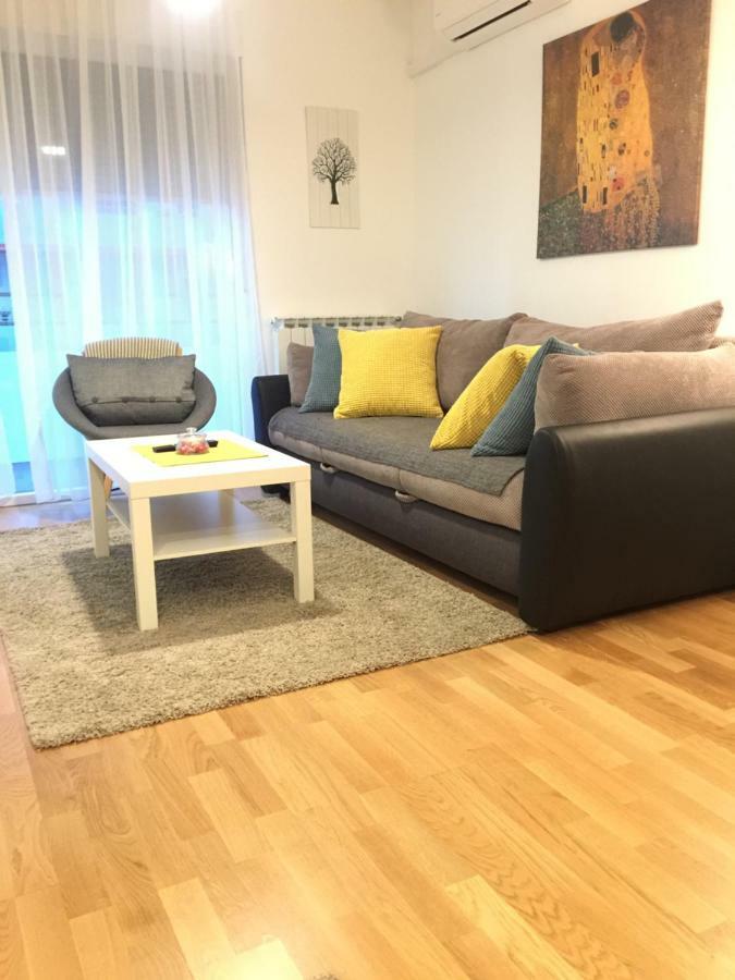 Apartment Sola Загреб Экстерьер фото