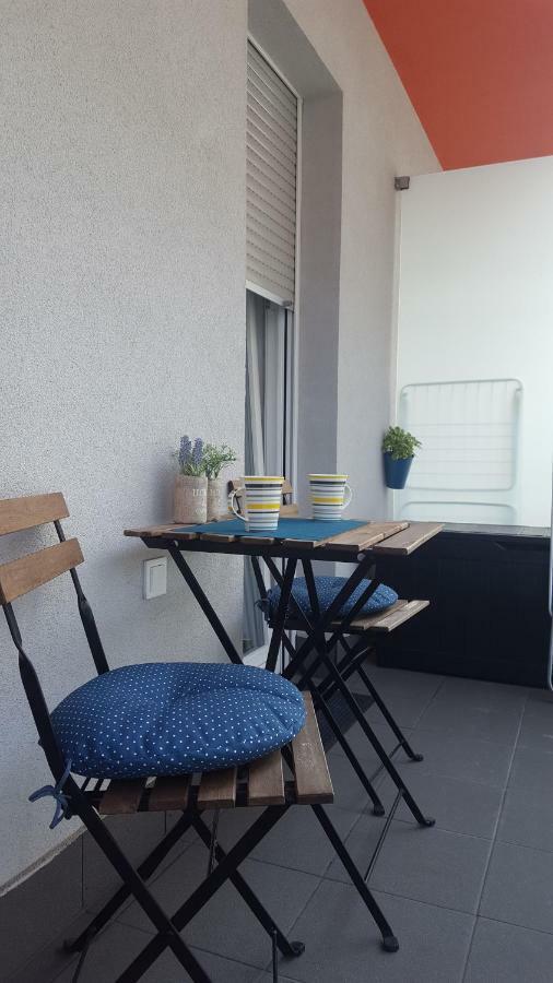 Apartment Sola Загреб Экстерьер фото
